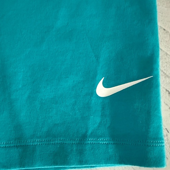 Nike Sportswear Classic Women’s High Waisted 8” Biker Shorts, Size Medium. New! - Picture 3 of 11